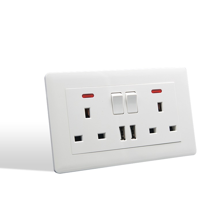 CE ROHS Certificated Africa South American Standard 2 Gang 1 Way Double 13A Wall Socket Switch With Double USB