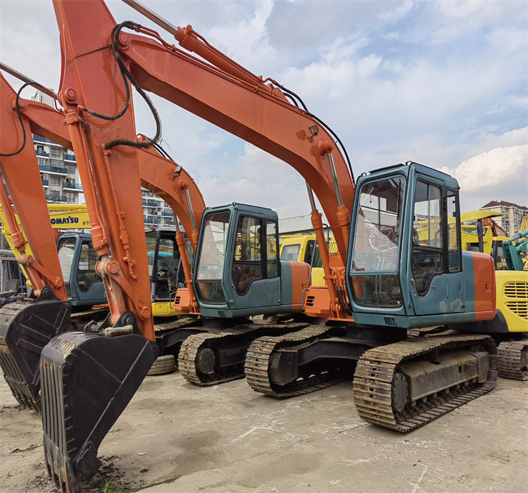 Япония оригинальные HITACHI EX120-3 12 тонн экскаваторов в хорошем состоянии