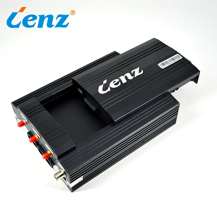 SD-карта MDVR Mobile DVR Kit для автомобиля H.264 4CH 720P Жесткий диск мобильного автомобиля DVR CCTV камеры
