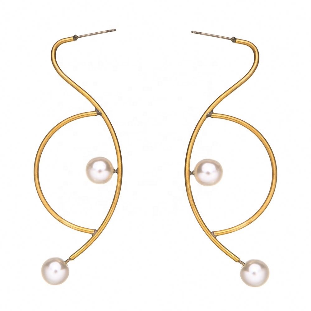 Latest arrivals trendy metal pearl earring jewelry