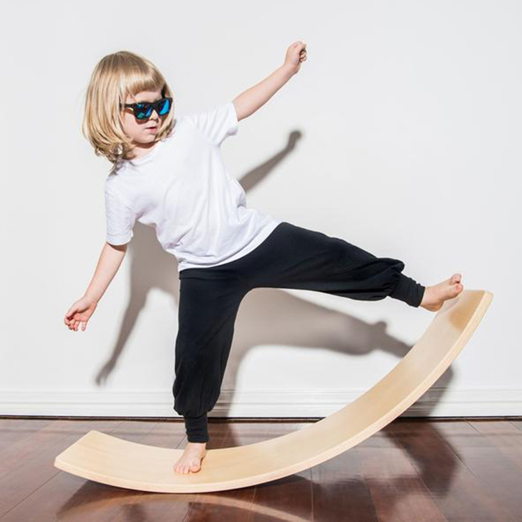 Winning Hot Sale Surf Wooden Kids Balance Board Fitness Sports Curvy Board Yoga Rocker Exercises Montessori Kinderboard For Kids