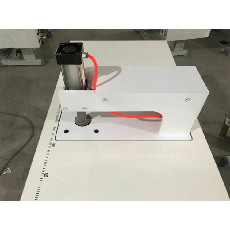 Competitive price surgical gown ultrasonic spot welding machine