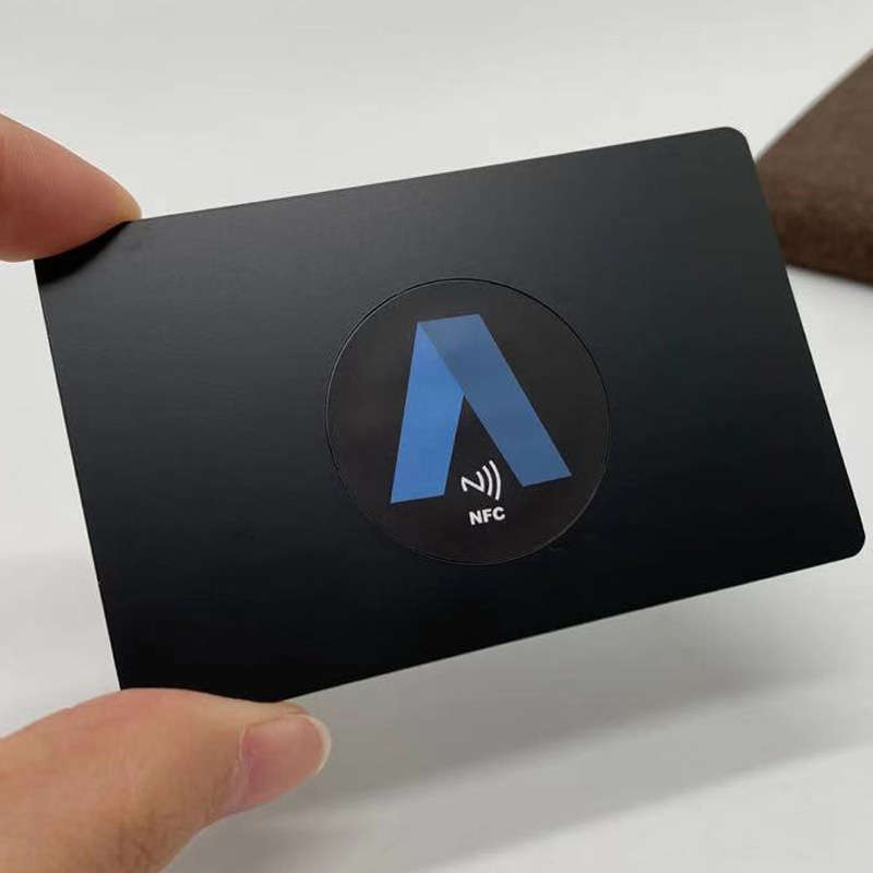 Бесконтактная идентификационная интегральная схема Smart RFID-чип NFC металлическая визитная карточка