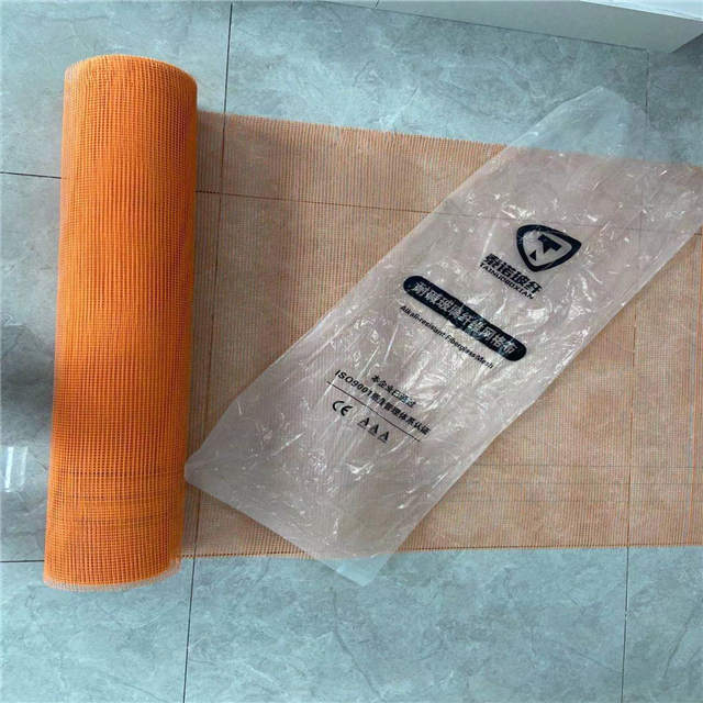 4*4 mm alkali-resistance mesh with urea glue coating for construction