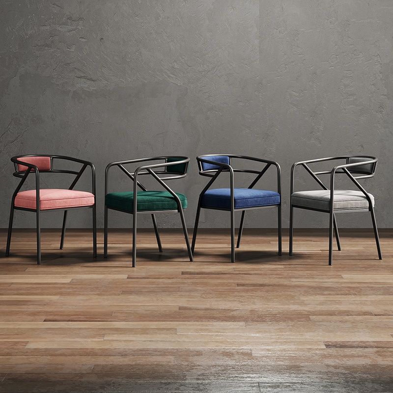 Dining chairs are luxurious, post-modern Nordic solid wood chairs, American family dining tables, stools and soft leather bags
