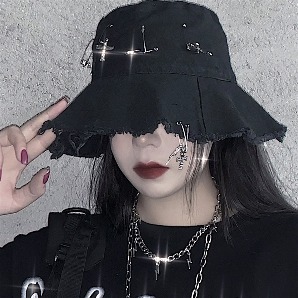 Шляпа Goth Girl в стиле Харадзюку, в стиле Ins, модная шапка в стиле Хай-стрит, в стиле хип-хоп, с кольцами-булавками, с темными перекрещивающимися полями, летняя черная