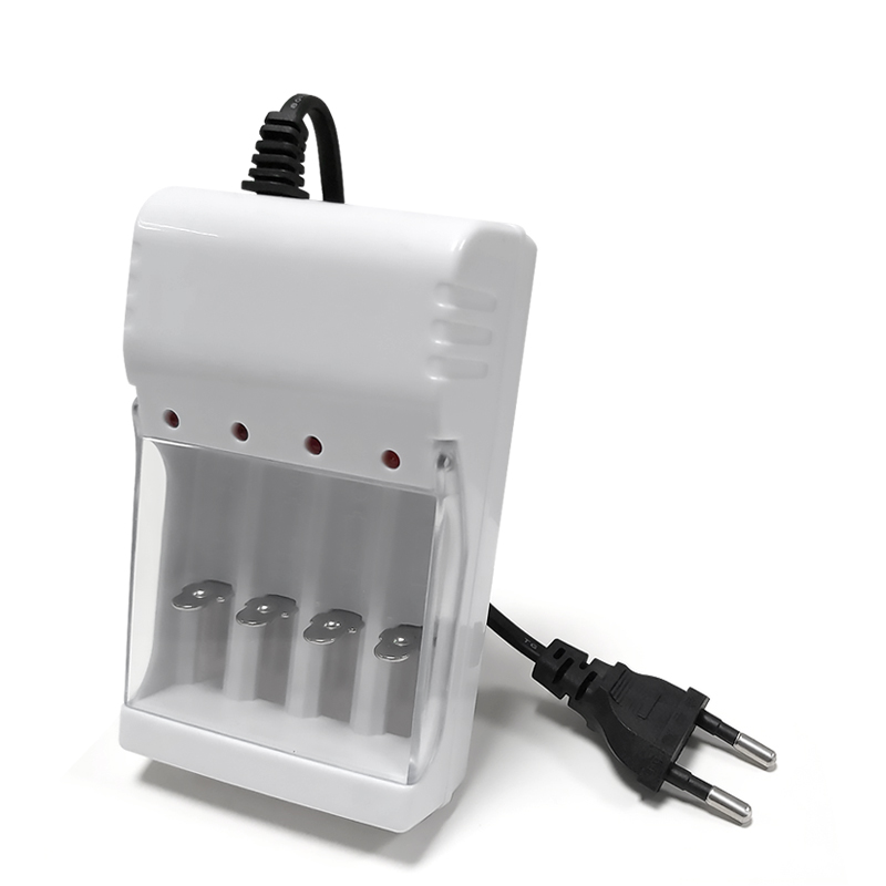 Wholesale USB Universal charger AA and AAA Ni-CD Ni-MH rechargeable battery charging stand 4 Slits smart separate charges