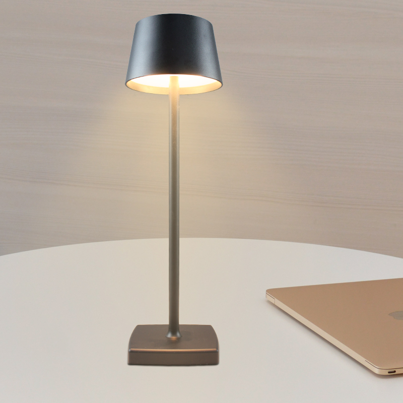 European Hotel Energy Saving LED Aluminium Hotel reading Lamp USB Rechargeable Cordless Restaurant Table Lamp For Dinner