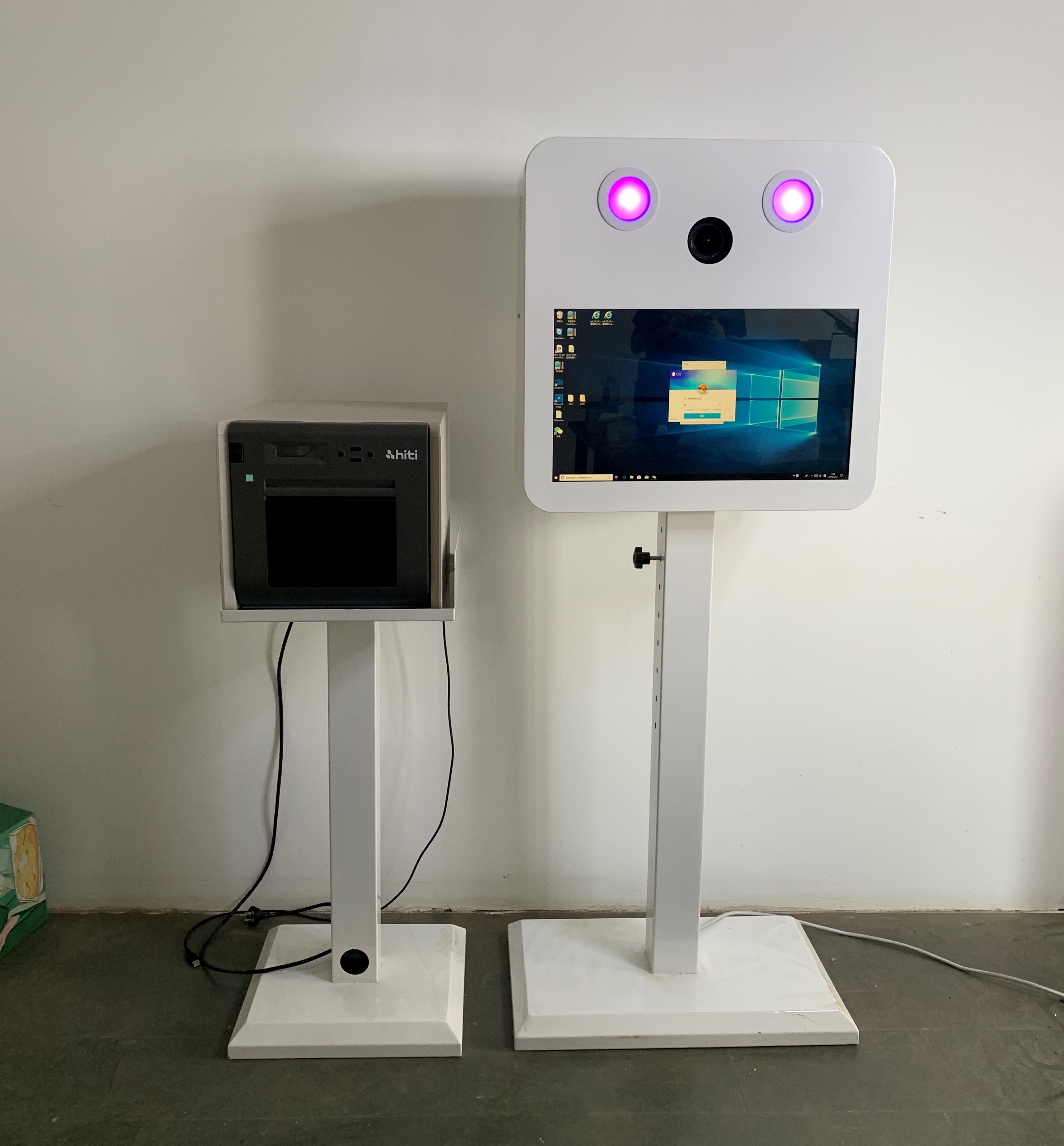 mini mirror photo booth selfie photo booth like a robot cheap price