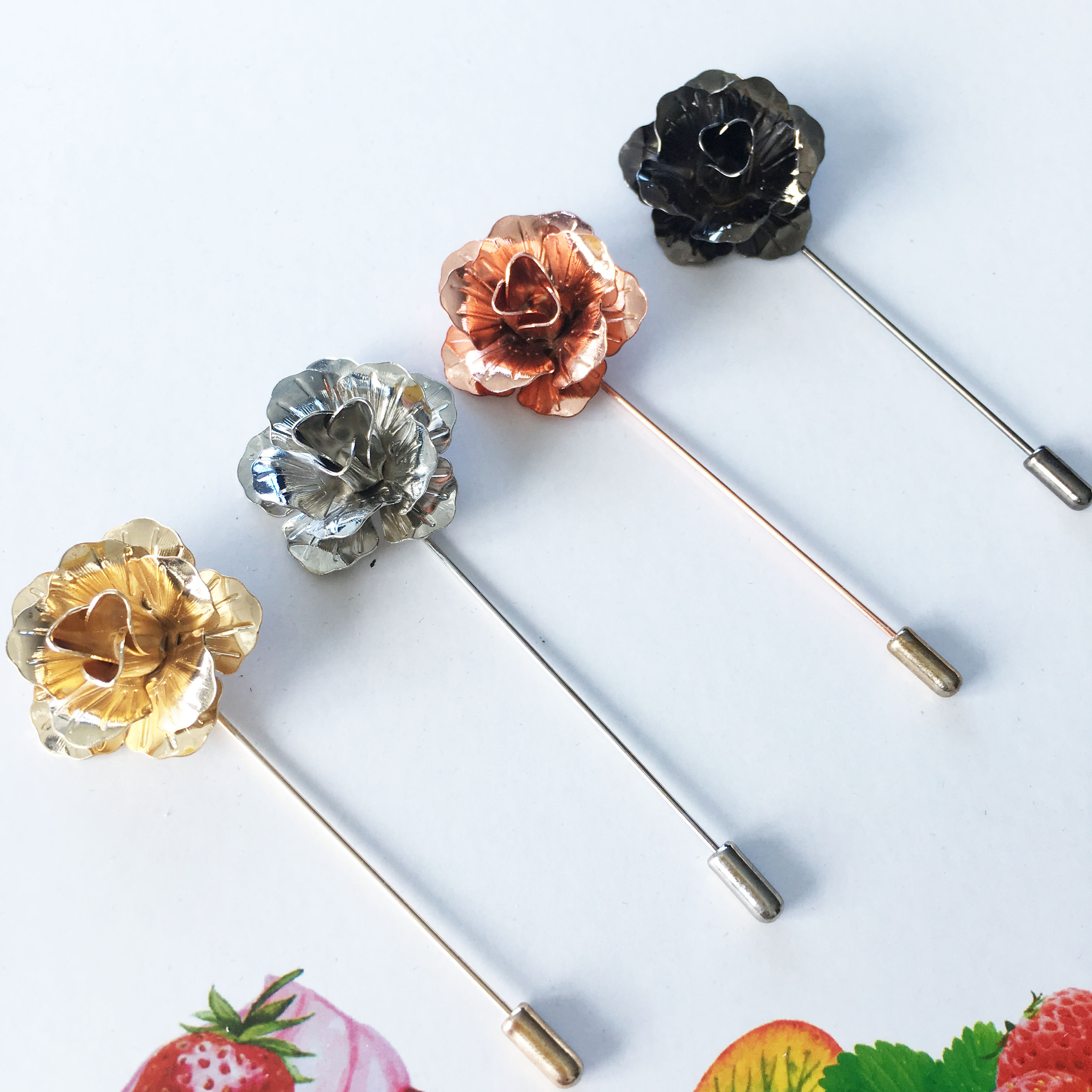 Rose Gold Metal Rose Flower Brooch Men suit collar Accessories Classic Lapel Pin
