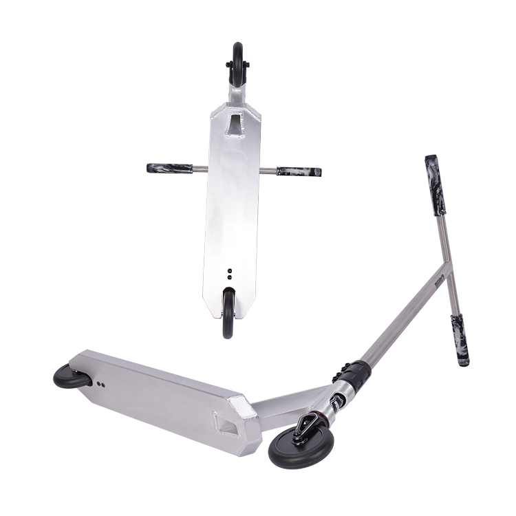 OEM Factory Wholesale Adult Trottinette Freestyle Pro Scooter Kick Stunt Scooter For Sale X8 Silver