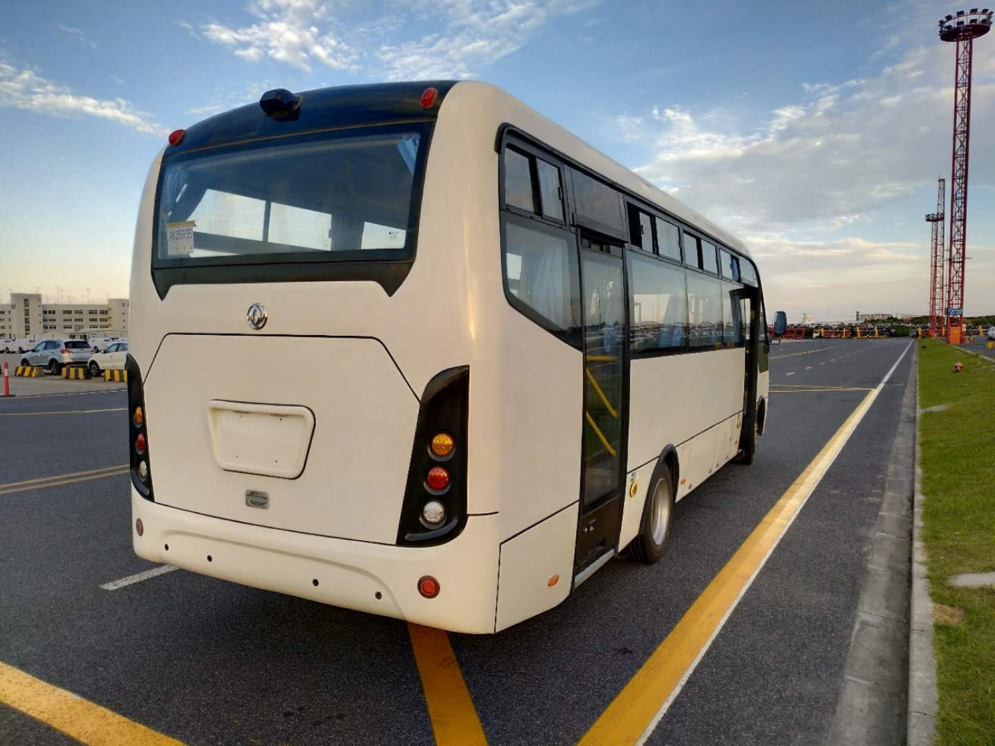 Горячая продажа 8,9 m dongfeng междугородний автобус для продажи