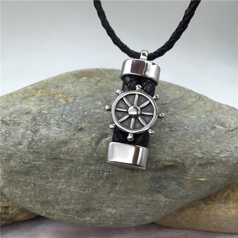 Creative anchor pendant jewelry wholesale fashion retro stainless steel necklace supply