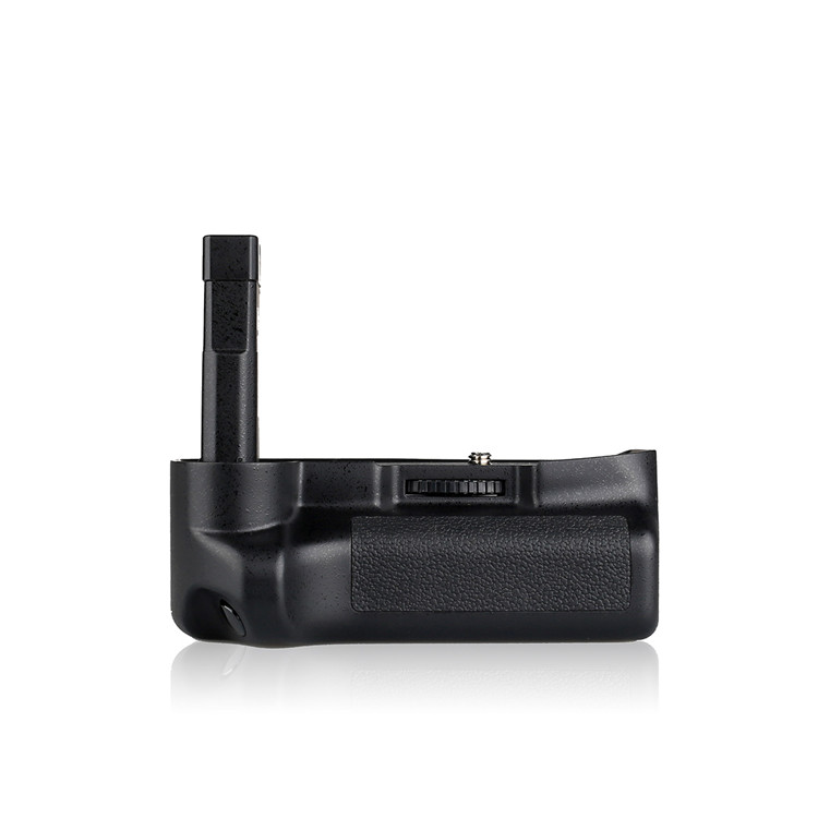 Popular Meike MK-D3200 Vertical Camera Battery Grip Double Battery life For Nikon D3100 D3200 Cameras.