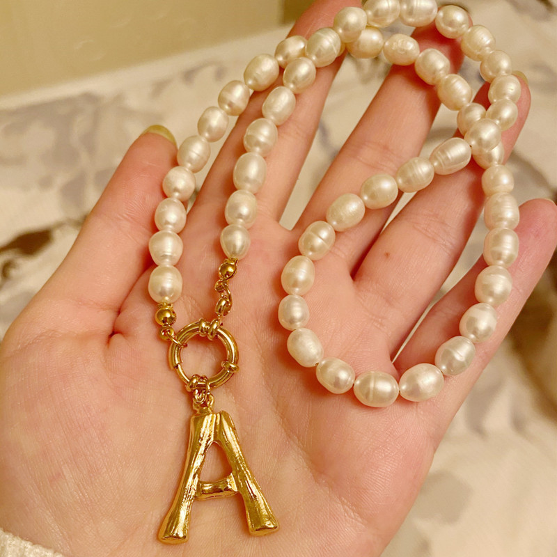 High Quality Pearl Necklace Alphabet A-Z Initial Pearl Choker Buckle Gold Color Pendant Freshwater Pearl Jewelry