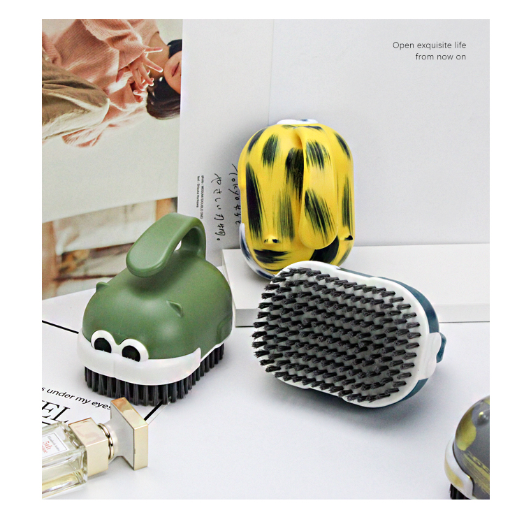 Plastic portable cartoon household cleaning brush laundry brush carpet bedspread cloth brush