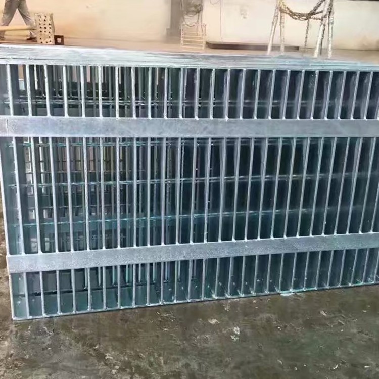 Factory Direct Sale Steel Grate Welded Floor Grating Galvanized gi Platform Deck Steel Grating Plate