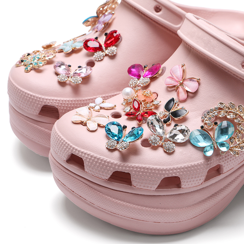 Dropshipping Adult Luxury Bling Shoe Charm Decorations Chain Shoe Jewelry Charm Designer Metal Shoe Croc Charms Bulk