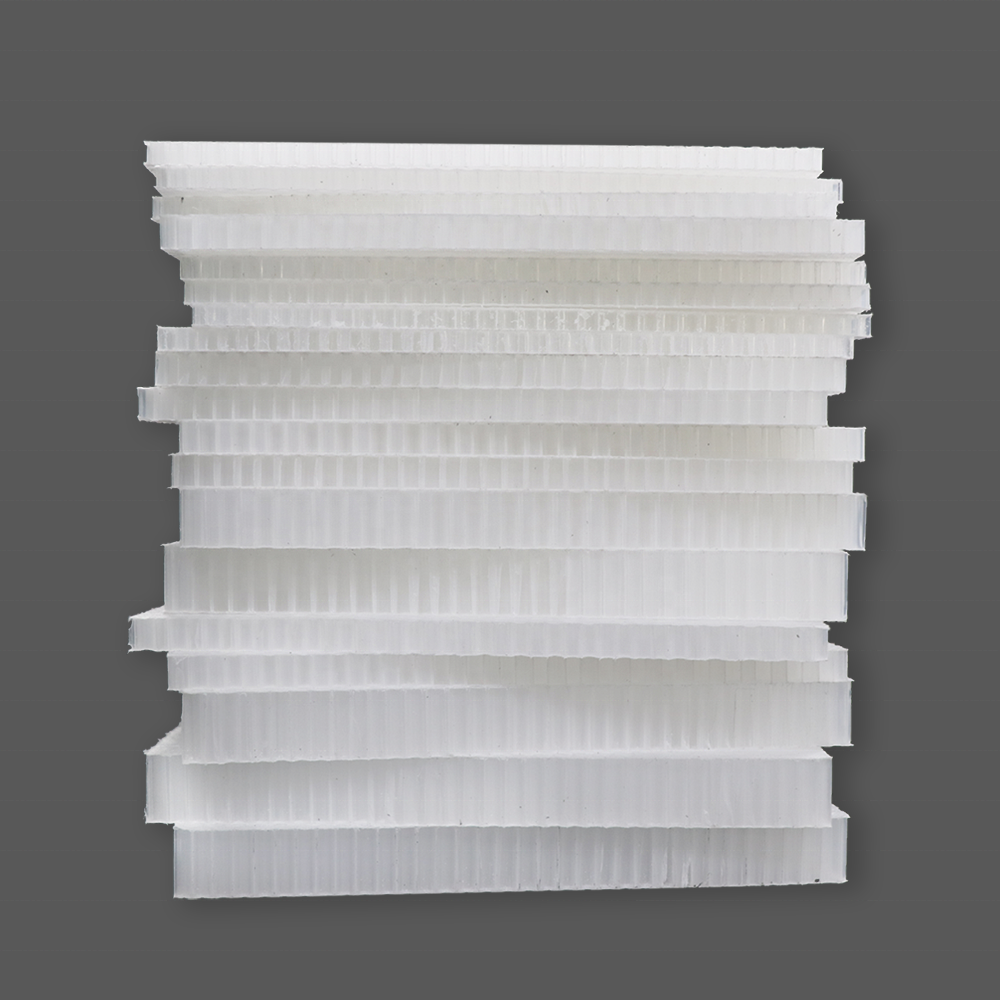 8mm Cell Diameter Plastic PP Honeycomb Core With Non Woven Fabric and Barrier Film for Lamination Sandwich Panels