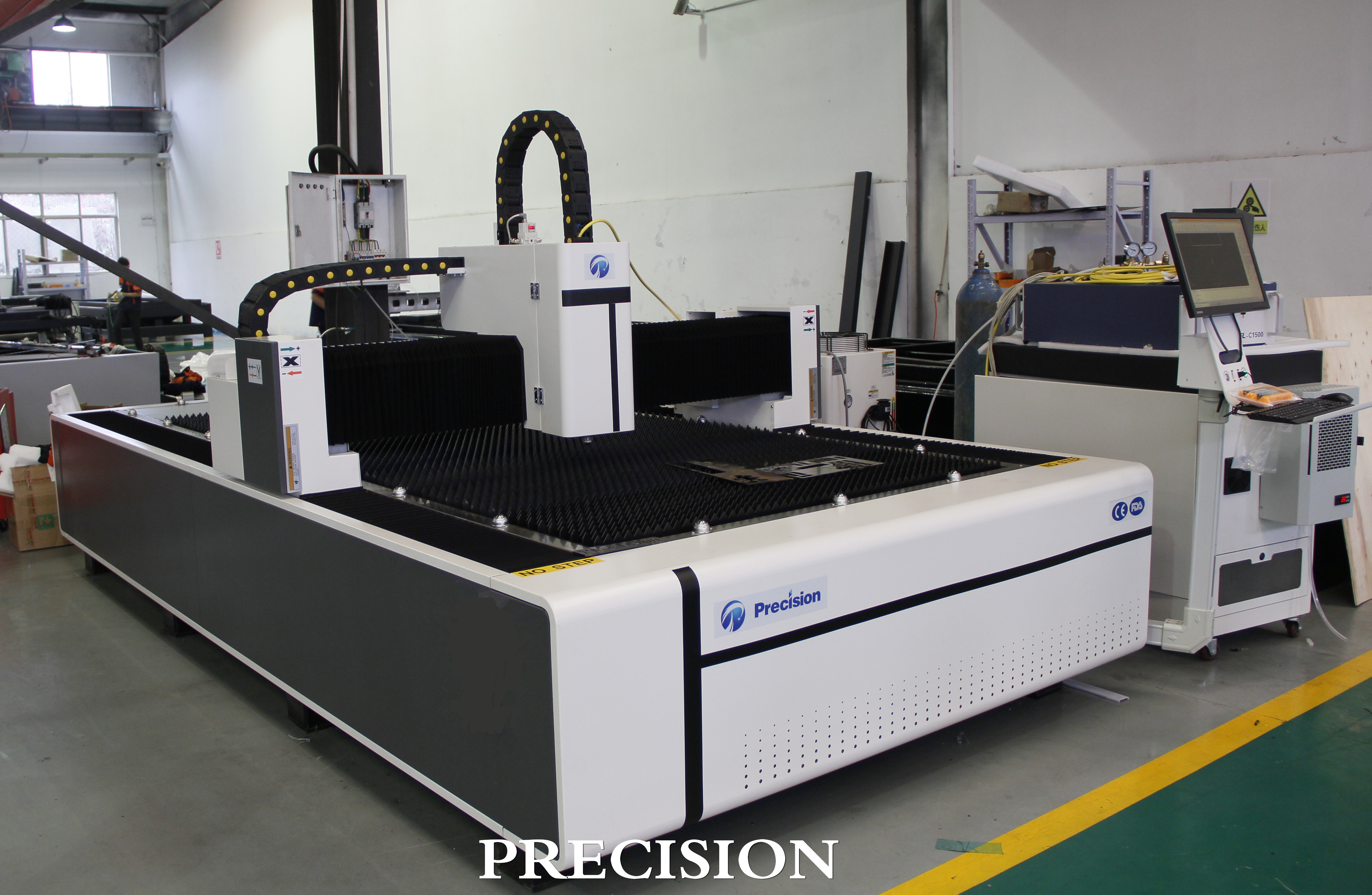 Китай Цзинань точность лазерной резки 1000 Вт цена/CNC волоконный лазерный резак листового металла