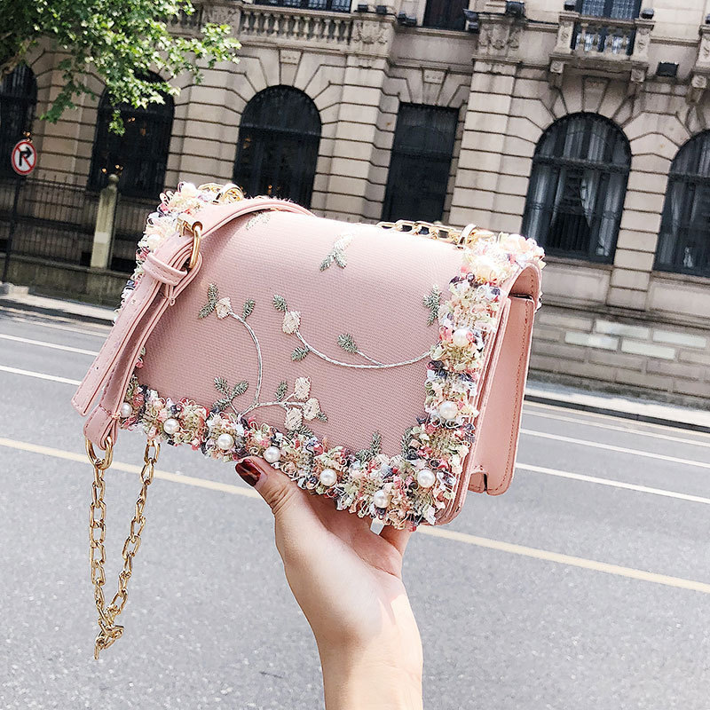 Luxury Latest Embroidered pearl flower handbags fashionl square chain bag ladies leather shoulder bag