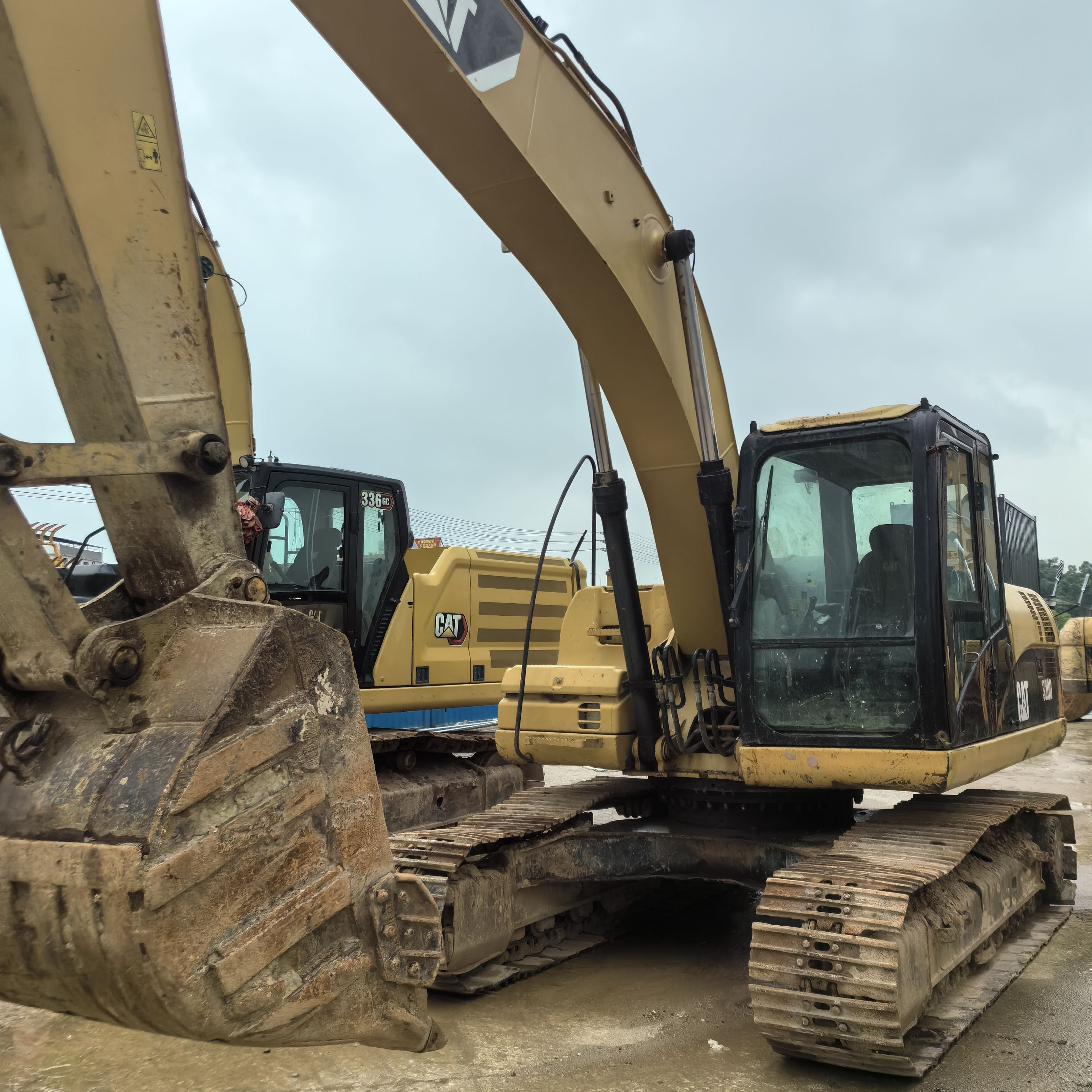 ACHIEVE Used Cat 320 Engine Power Iso 14396Din 176 Hp New Design Used Engineering & Construction mechanic Tracked Excavators