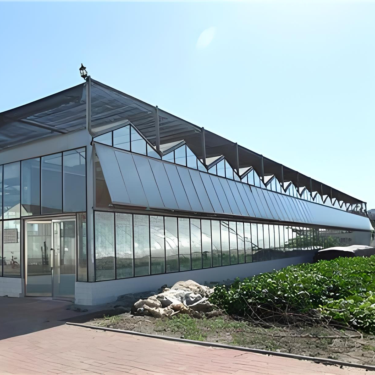 Smart Agricultural Multi-Span Venlo Glass Greenhouse Solar Photovoltaic Greenhouse vegetable fruit planting glass greenhouse
