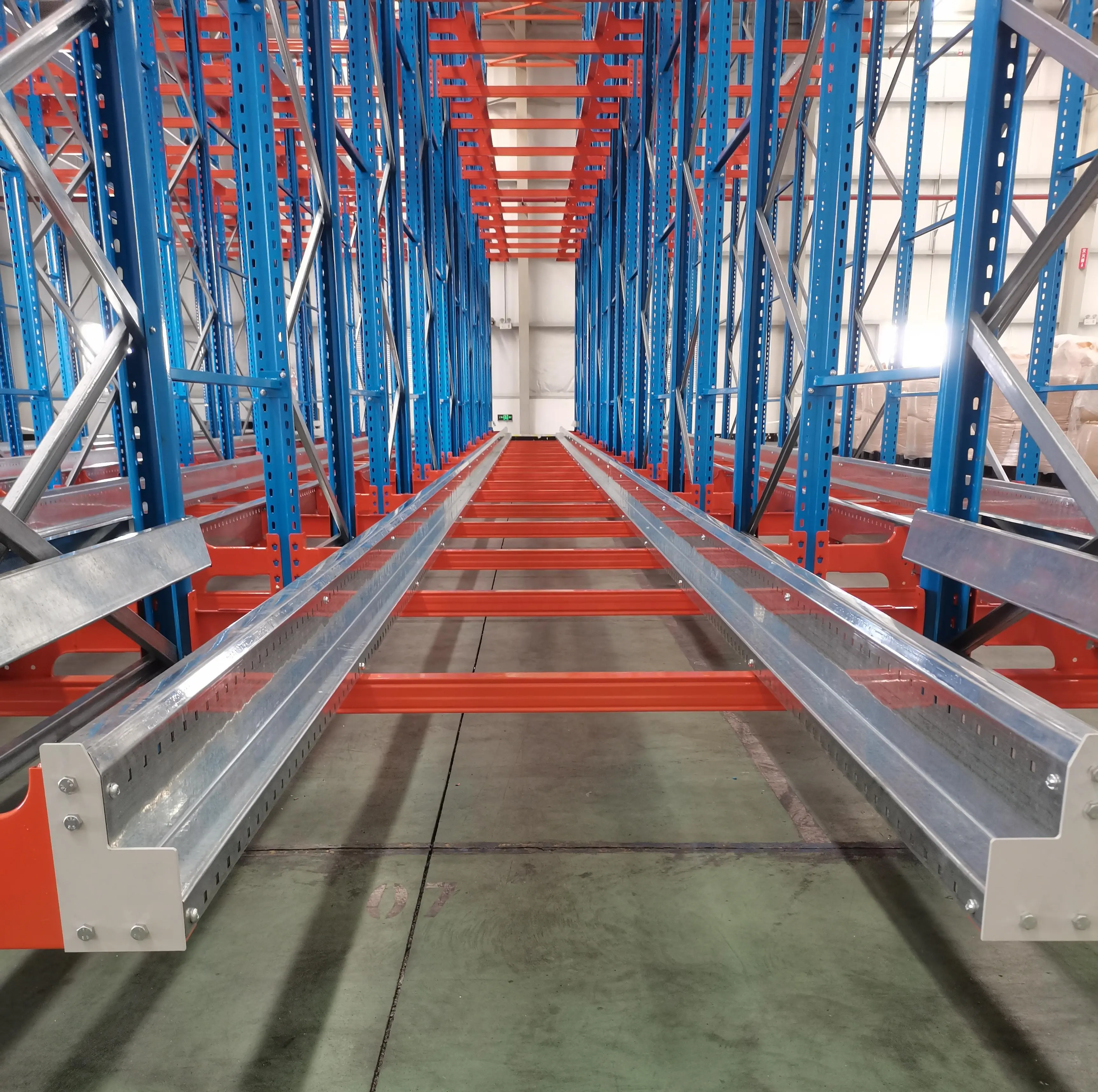 Racking Suppliers Customized 1500kg Heavy Duty Load Intensive Warehouse Pallet Shuttle Racking