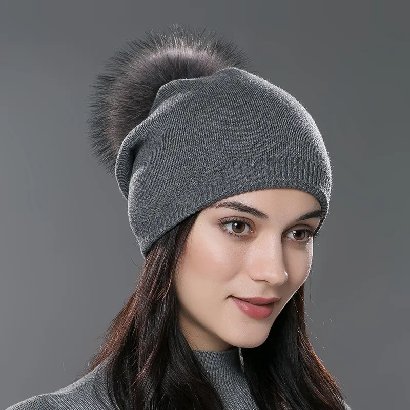 Factory Wholesale Winter Knitted Beanie Hat For Women Real Fur Pom Pom Hats Soft Warm Cashmere Wool Knitted Beanie Hats