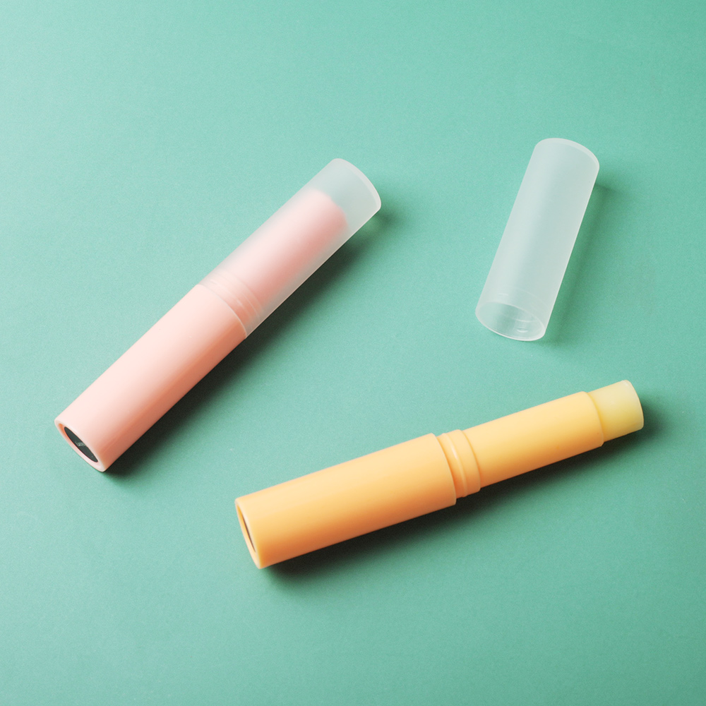 Customizable Logo Fruity Lip Balm Moisturizing Vaseline Honey Waterproof and Sunscreen Mineral Powder Liquid Form