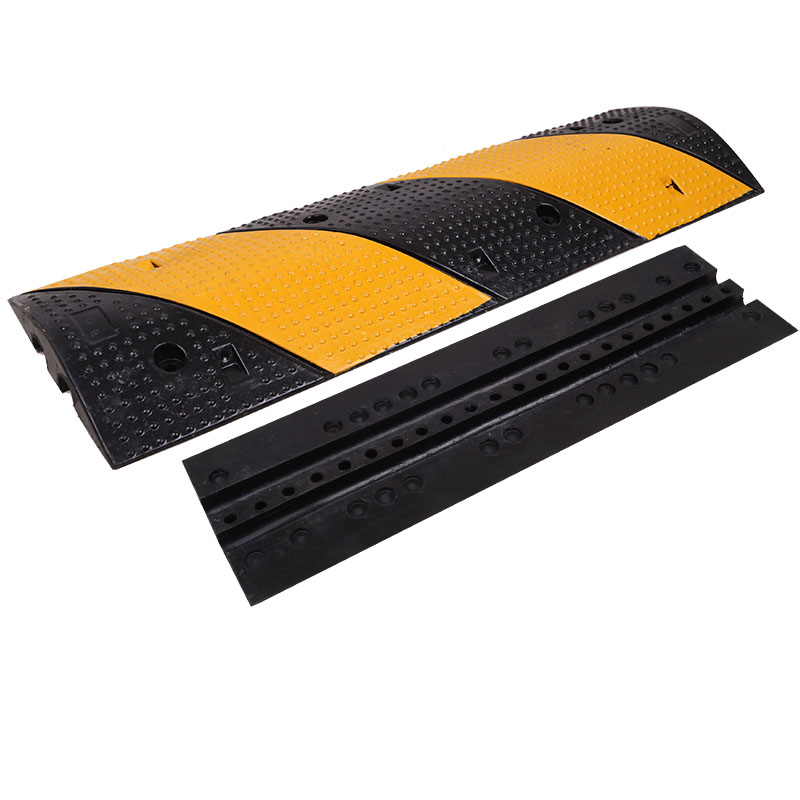 Portable recycled road safety control rubber Cable Protector speed hump