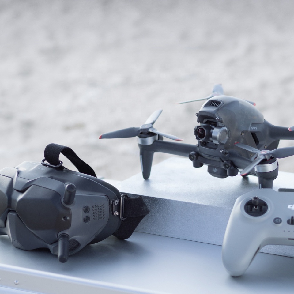 Оригинальный DJI FPV комбо Drone новый в наличии 4K/60fps суперширокий объектив с 150 FOV 10 км передачи видеосигнала в комплекте с видом от первого лица очки V2 радиоуправляемого летательного аппарата FPV