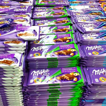 Milka Шоколад 100g-все вкусы. Текст на арабском языке.