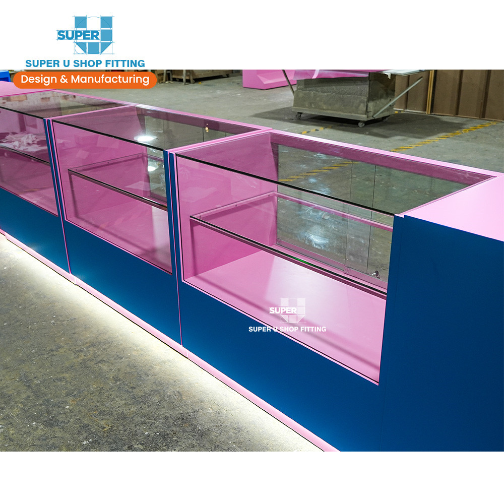 Modern Retail Claw Shop Display Shelves Custom Toy Store Counter Furniture Led Lighting Glass Gift Shop Display Showcase
