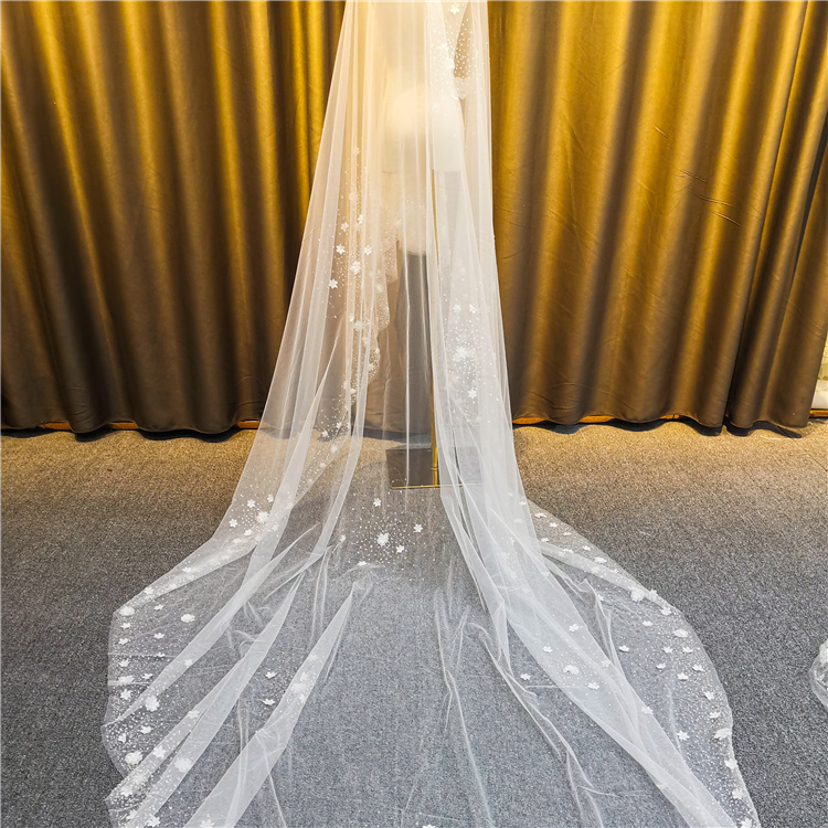 Factory supply high quality long veils wedding bridal veil cathedral with sequin flower