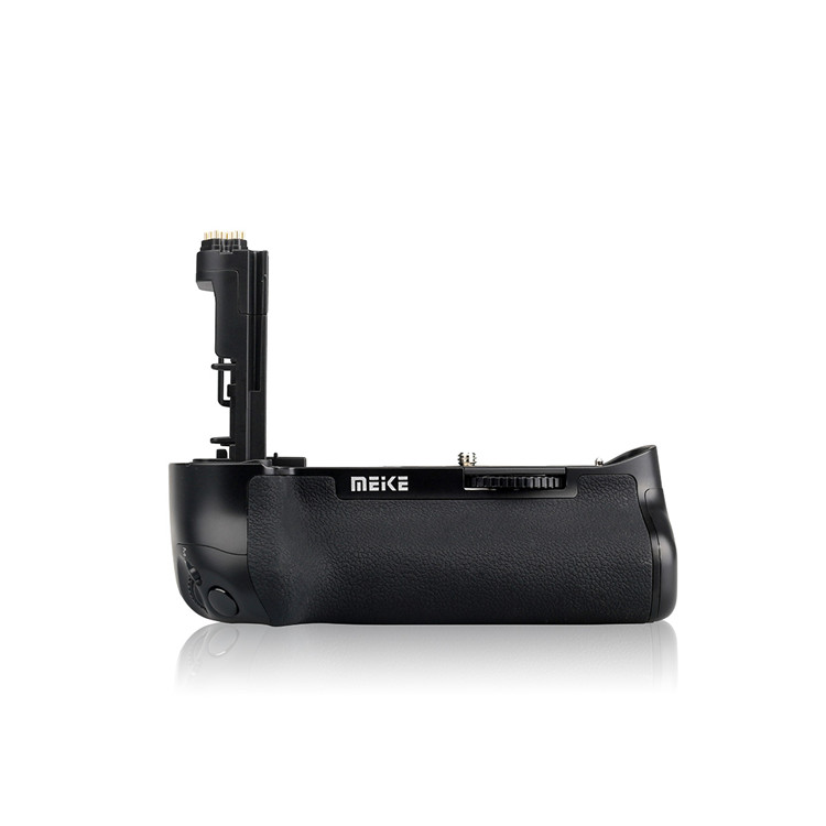 Popular Meike MK-7DII Vertical Camera Battery Grip Double Battery life Replace BG-E16 for EOS 7D Mark II Camera.
