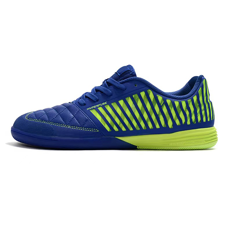 Latest Style Women High Quality Original Branded Soccer Boots Wholesale Professional Men Breathable Football Shoes