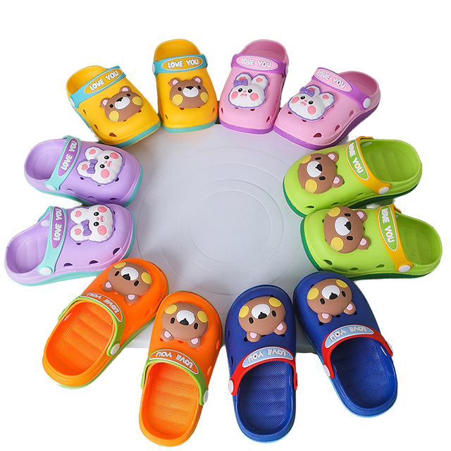 Summer Waterproof Bear Bear Sandals for Kids Girls Casual Non-slip Slipper Clogs PVC Insole Cute Cartoon Slide Style Beach Beach
