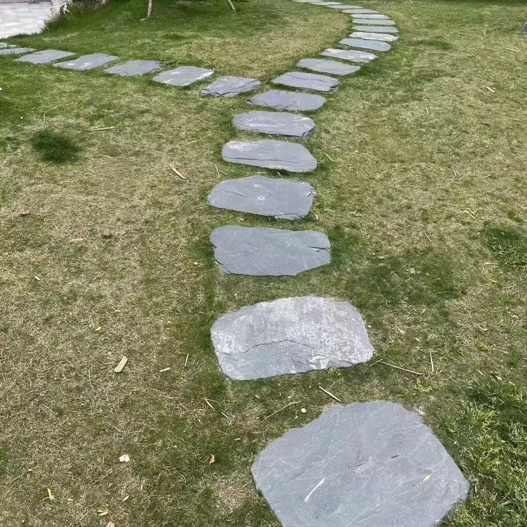 Modern Style Black Slate Paving Stone Natural Garden Stepping Stone for Outdoor Spaces for Exterior Walkway and Pavilion Look