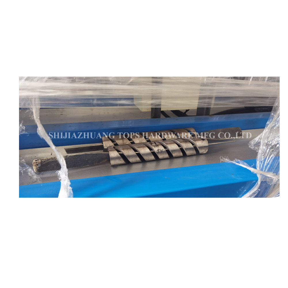Maquina de malla ciclonica compact adora