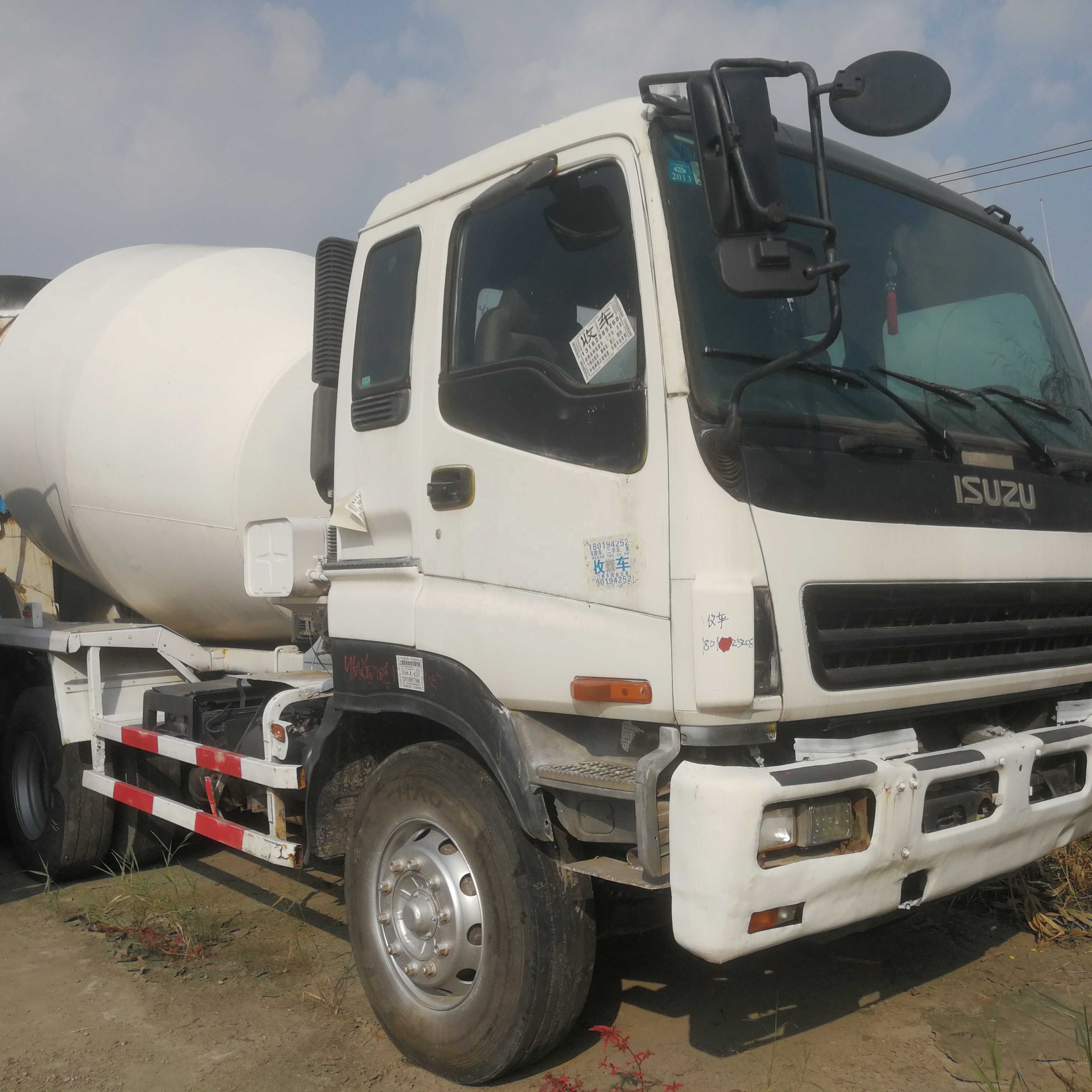Б/у миксер Isuzu 6X4, 9 куб. М, 10 куб. М, сделано в Японии