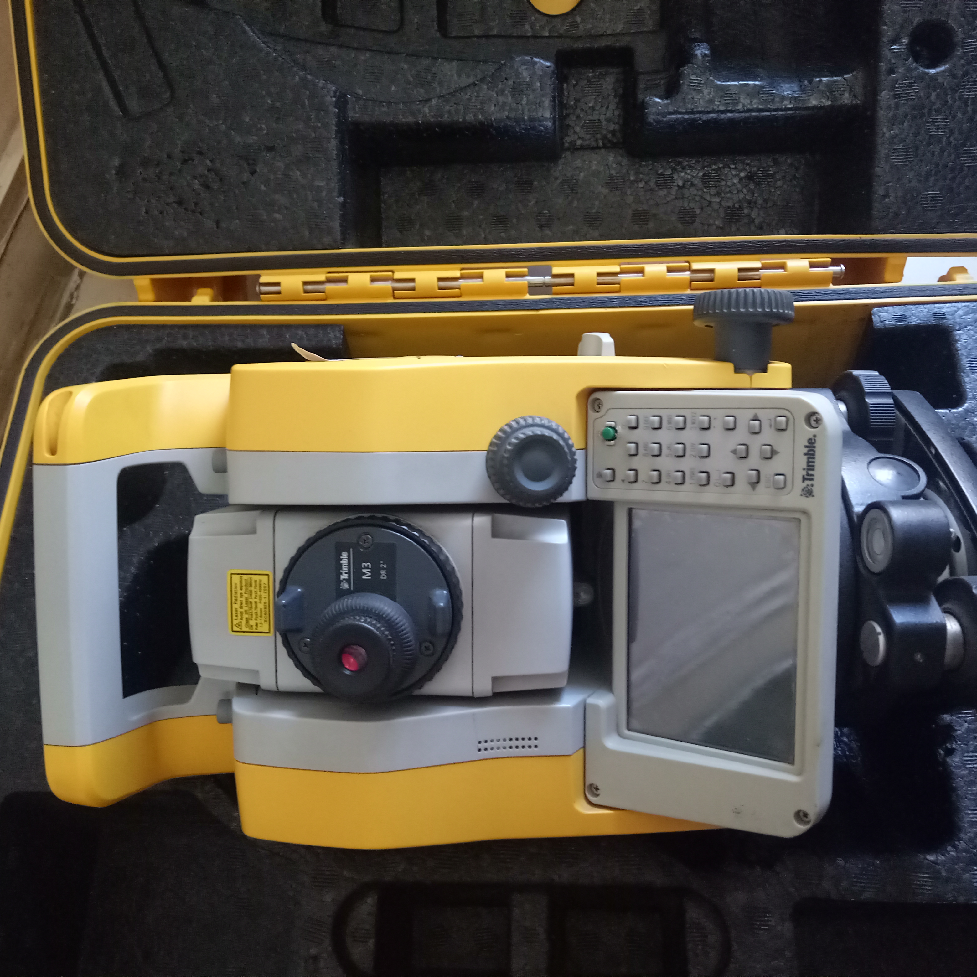 Б/у общая станция trimble M3 для продажи, очень хорошее рабочее состояние, общая станция trimble M3