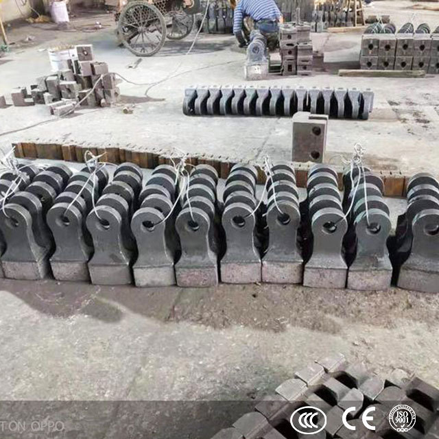 Casting high manganese gold rock hammer mill beaters stone hammer crusher wear parts hammer head