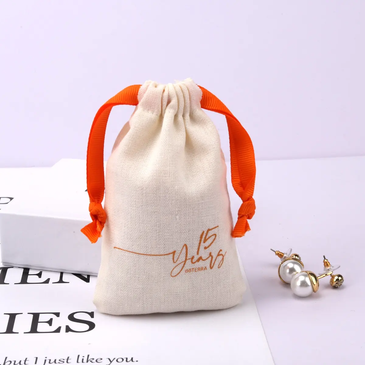 Wholesale Cotton Linen Nail Polish Storage Cosmetic Drawstring Bag Custom Logo Cream Linen Cotton Gift Pouch