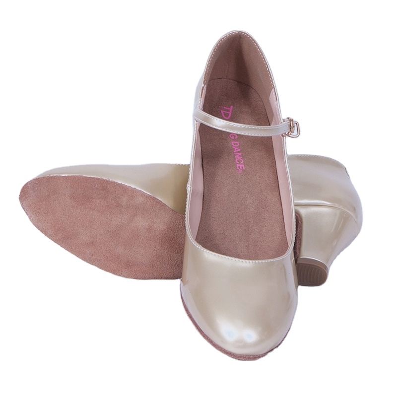 2021 new round toe mid-heel comfortable modern dance shoes for women modern dancer