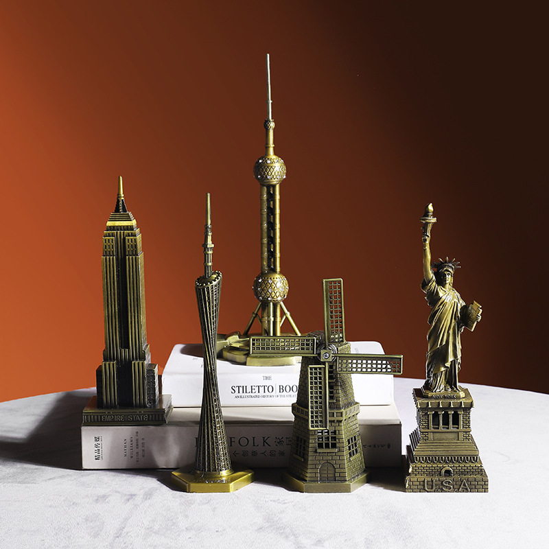 Wholesale Fashion Building Metal Craft Art Decoration Windmill Eiffel Empire State Liberty Statue Iron Craft Handicraft
