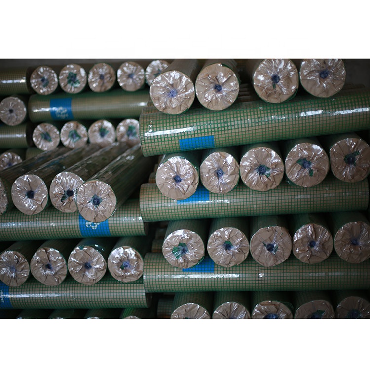 Good anti-corrosion 1x1 light green pvc coated welded wire mesh roll