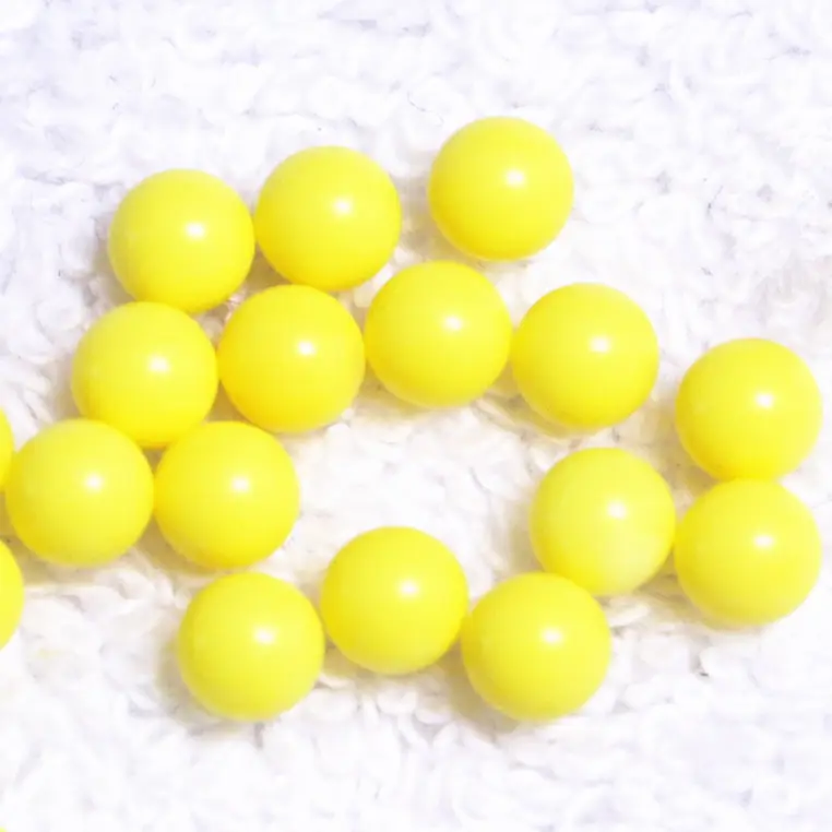 20mm yellow plastic ball solid pom ball for toy