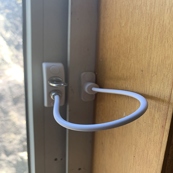 Zinc alloy lock cylinder with plastic shell steel chain child window lock window cable restrictor lock