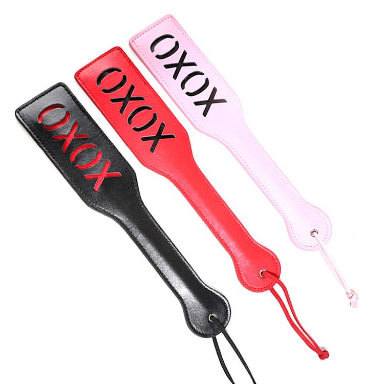 Секс-игрушки оптом кожаная буква OXOX черное весло для шлепания для пар секс-игра для любви фетиш бдсм мазаль весло ручной ПЭТ